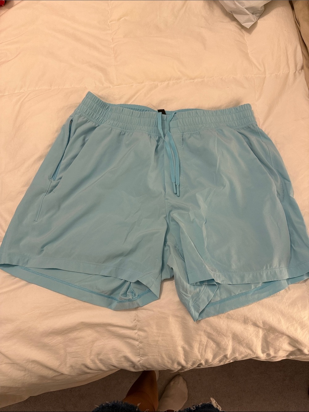Lululemon Men’s 5in shorts